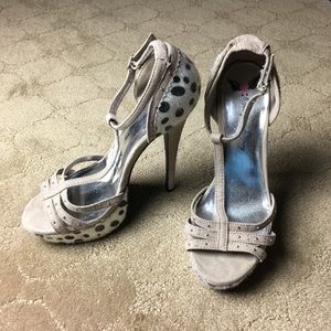 Penny Loves Kenny T-Strap Heels size 9 1/2